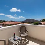 Encantada Арона