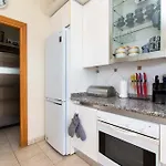 Encantada Арона
